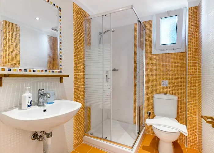 Captain Fotis 4 * Pondi